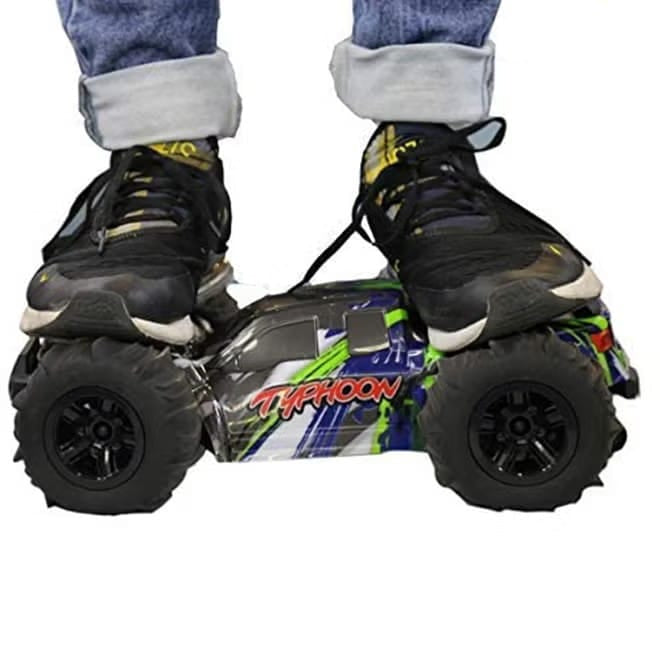 Hobbiway Typhoon MT660 4WD RC Monster Racing Car with Metal Gears, Long‑Range 2.4GHz Control & All‑Terrain Tires – Multicolour